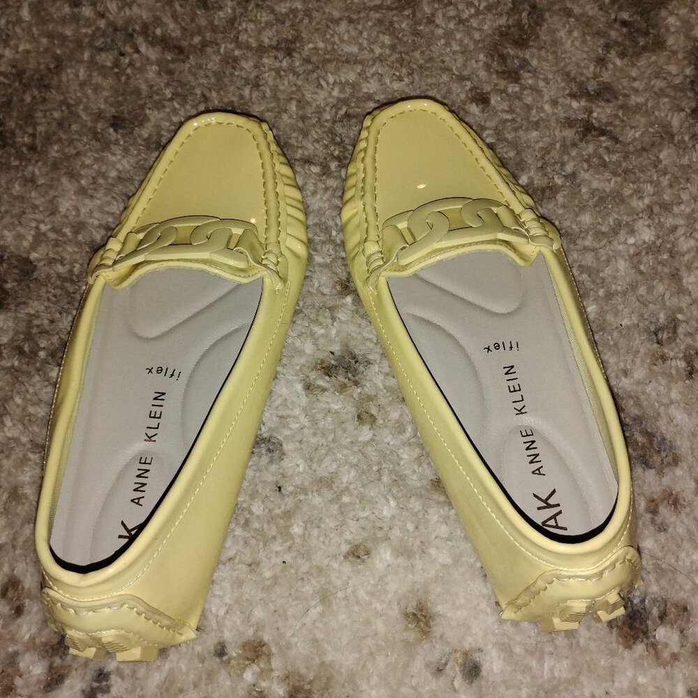 Women's Loafer Shoes